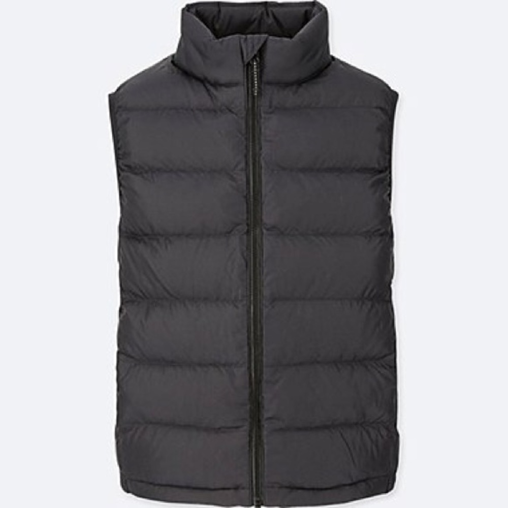 Uniqlo black puffer vest